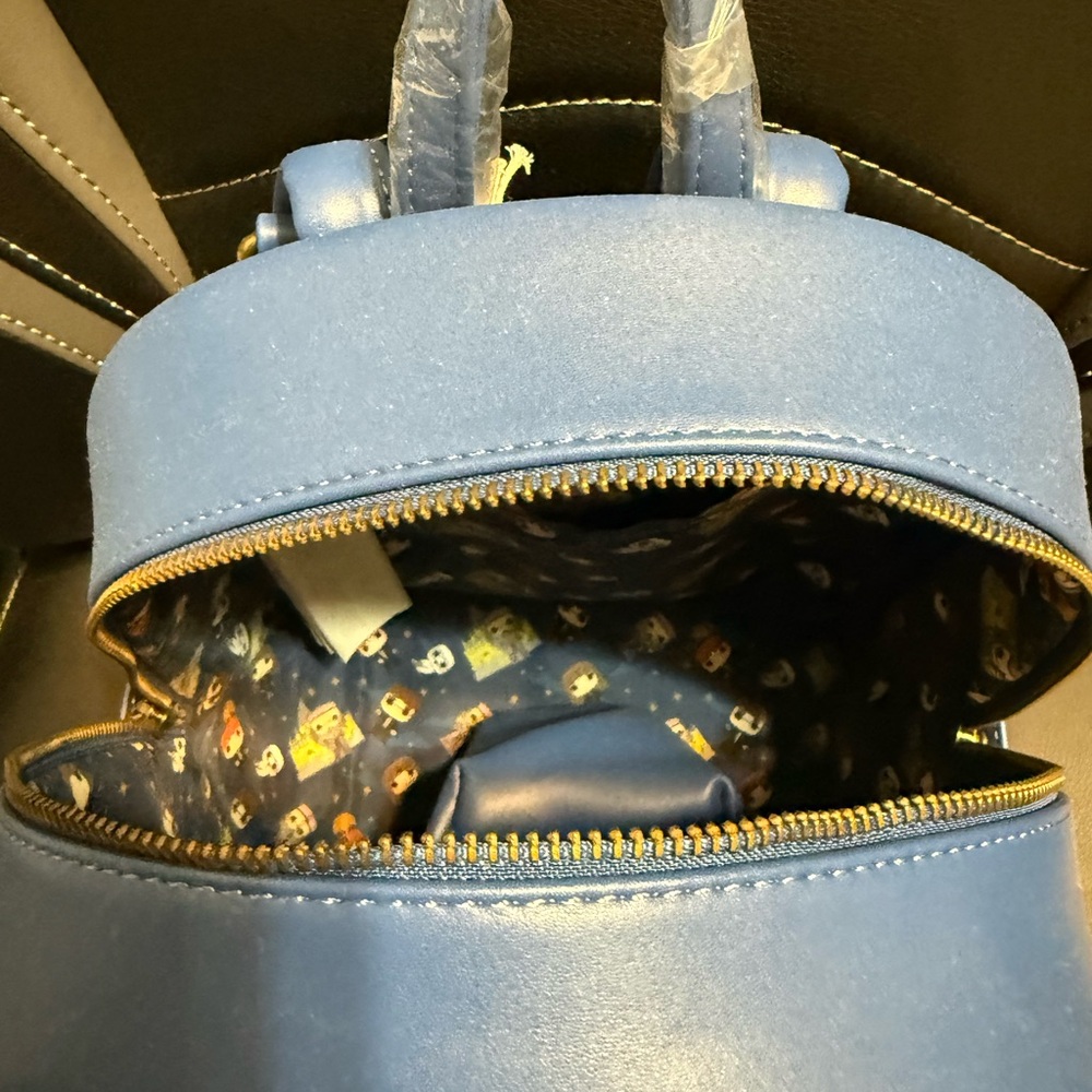 Limited Edition Hogwarts Dumbledore Pop! & Loungefly Bag Bundle - Picture 5 of 5